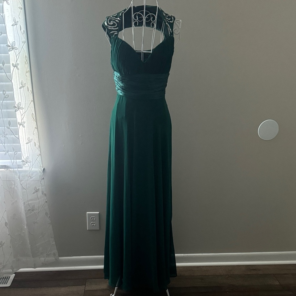 Ever Pretty Elegant Green Maxi Dress